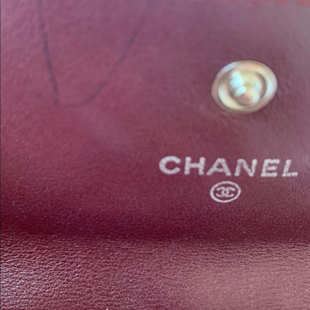 SOLD Chanel Patent Leather Quilted wallet - Picture 10 of 11